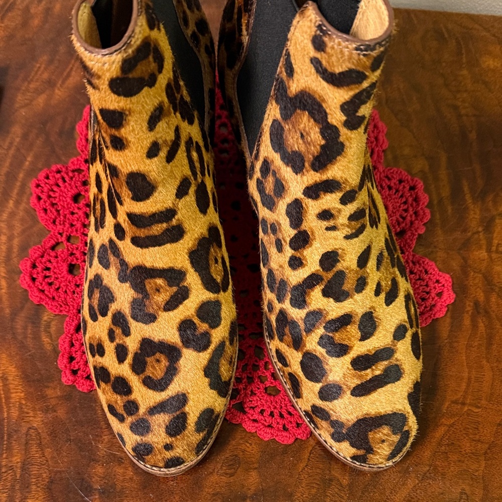 Madewell the Regan Boot in Leopard Calf Hair Ankle Boots - Women 7.5 - Picture 3 of 5